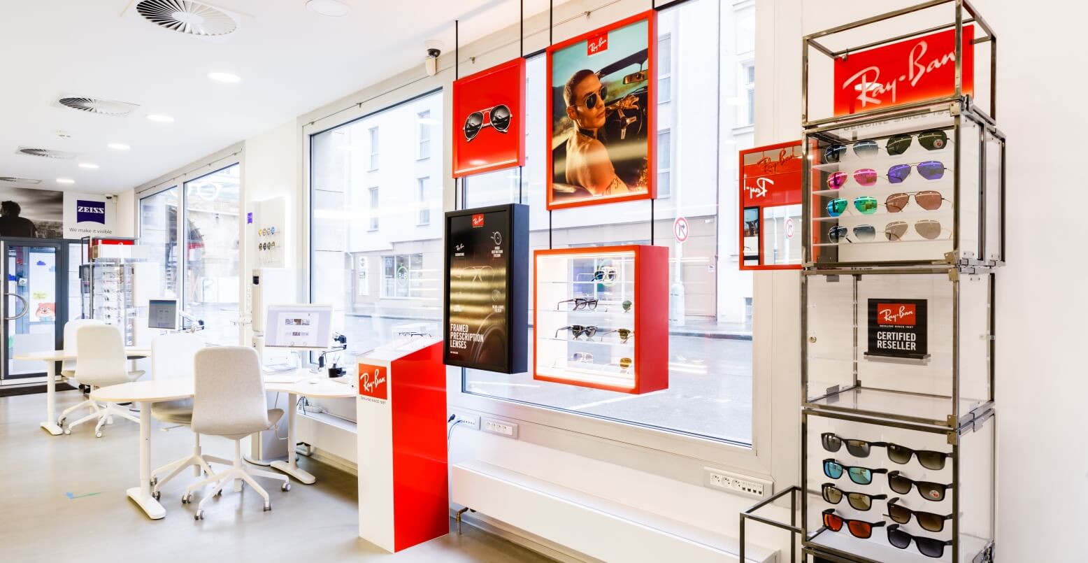 Ray-Ban zóna plná konických tvarů a novinek v moderní optice Čočkyshop.cz, Pobřežní 620/3, jen kousek od metra Florenc.